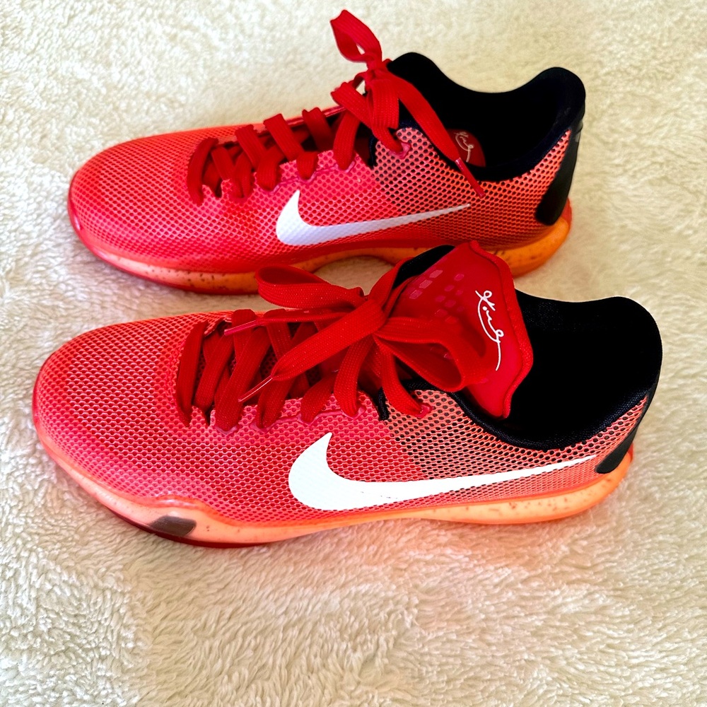 NIKE KD (Kevin Durant) Basketball Shoes - Size 7Y